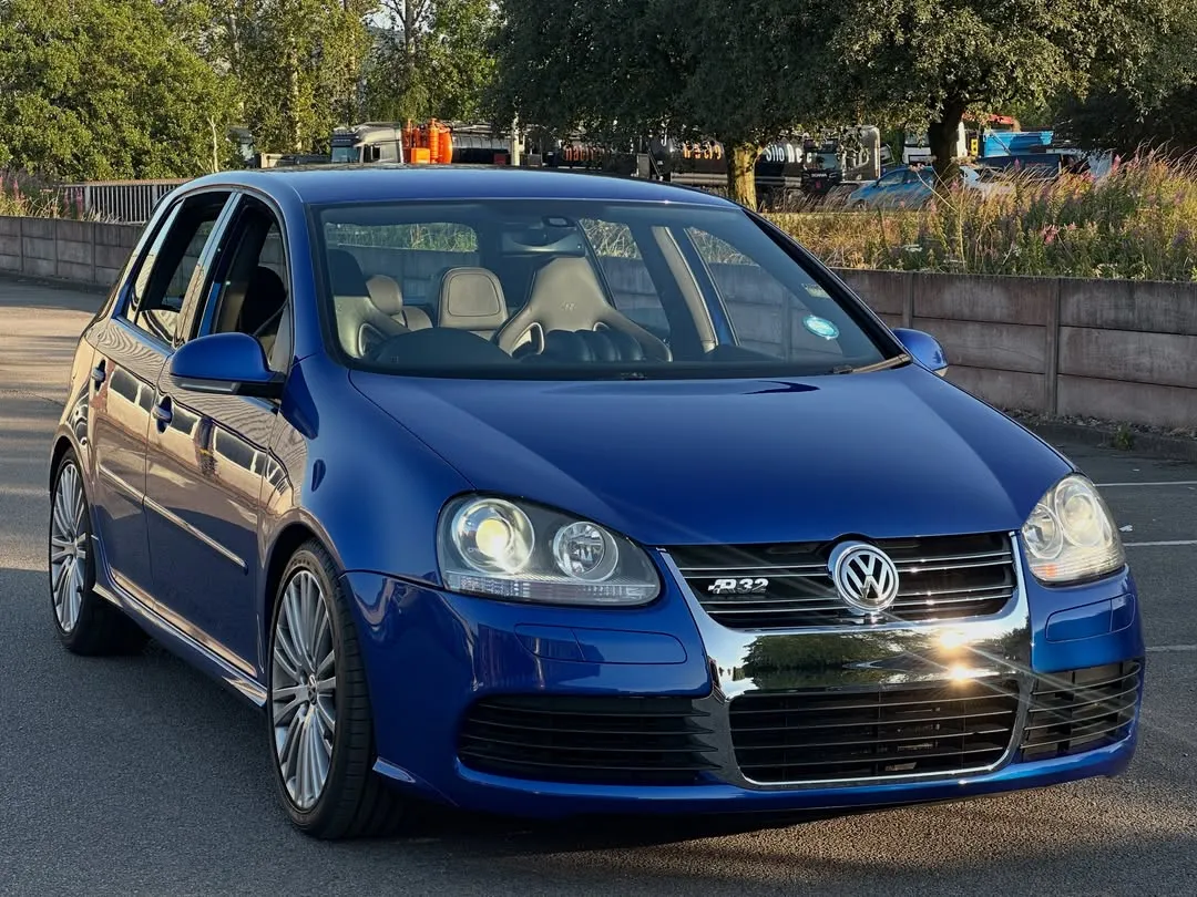 2006 Volkswagen Golf R32 (Mk5) Supercharged in Deep Blue Pearl