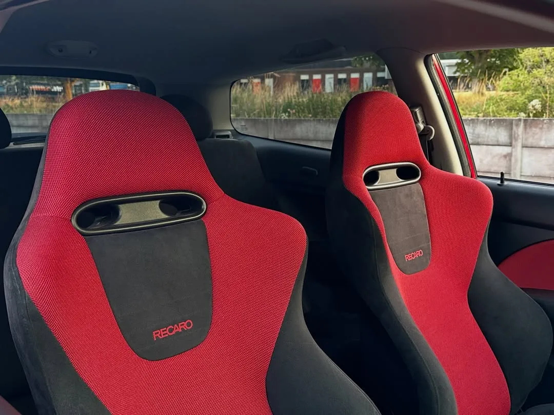 2005 Honda Civic Type R (EP3) Premier Edition: Red and black Recaro front seats
