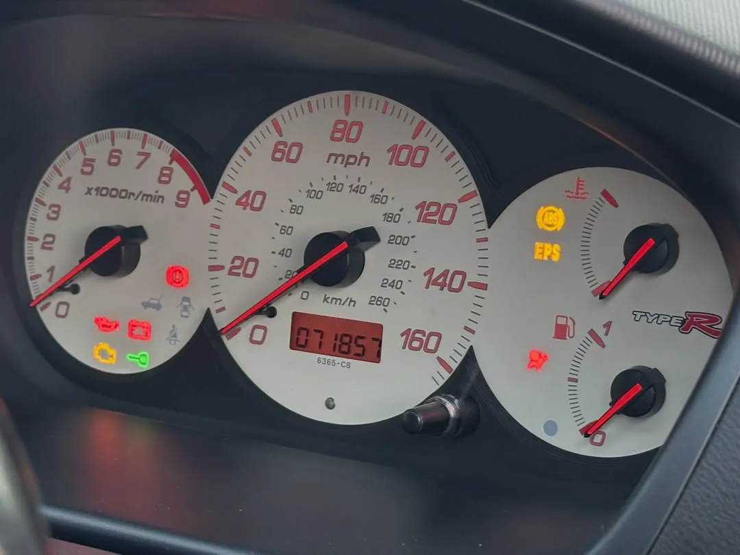 2005 Honda Civic Type R (EP3) Premier Edition: Instrument dials