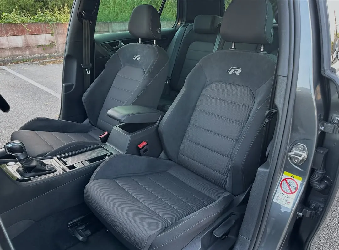 2019 Volkswagen Golf R (Mk7.5) Performance Pack: Front seats from the open door
